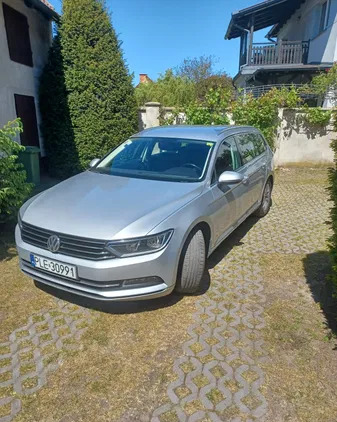 wielkopolskie Volkswagen Passat cena 54900 przebieg: 213500, rok produkcji 2017 z Nowe Miasto Lubawskie